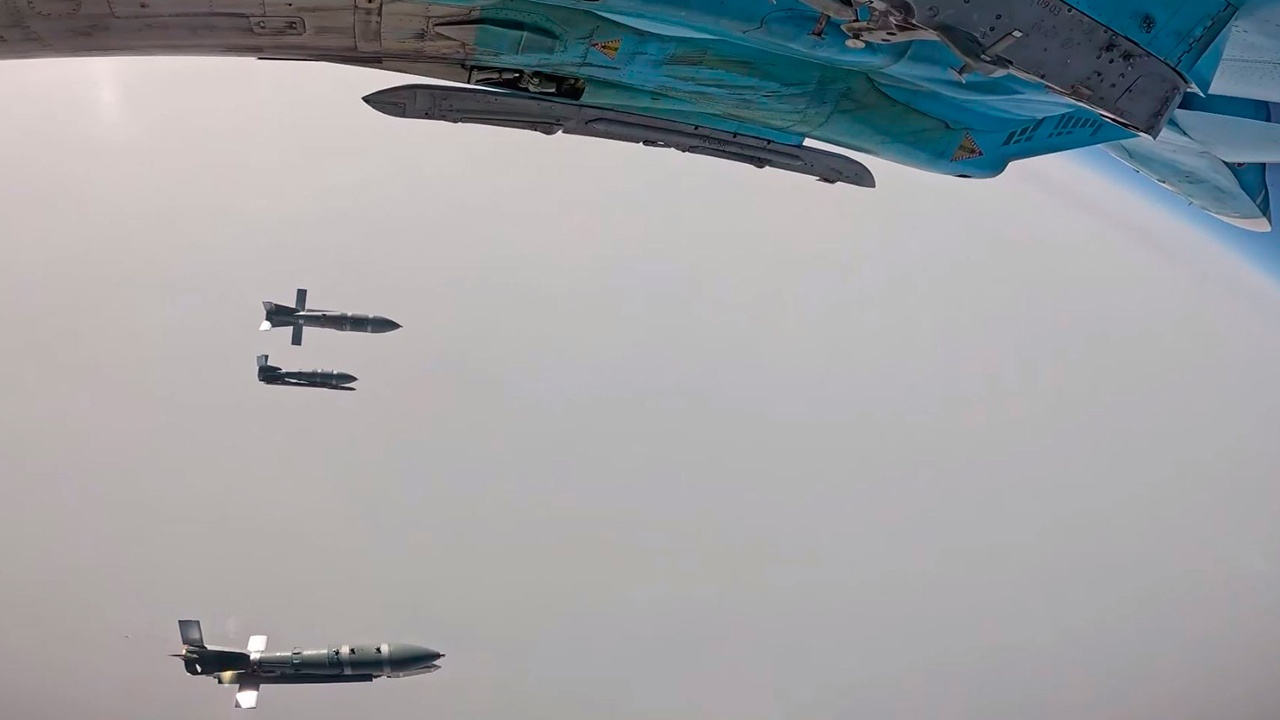 Экипаж Су-34 уничтожил пункт временной дислокации боевиков в зоне СВО