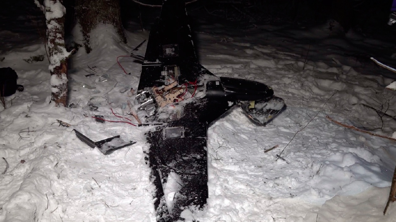 Минобороны России показало летевший на резиденцию Путина сбитый украинский дрон