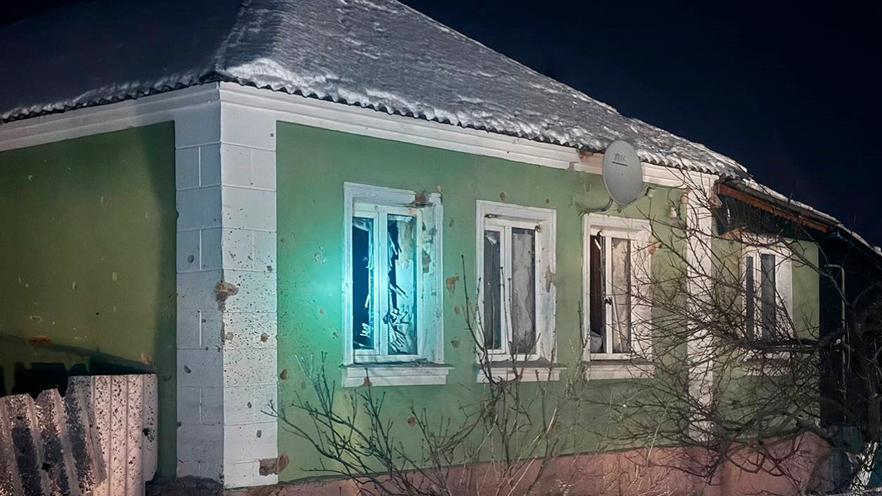 Пять домов повреждены в результате атаки ВСУ Рыльска в Курской области