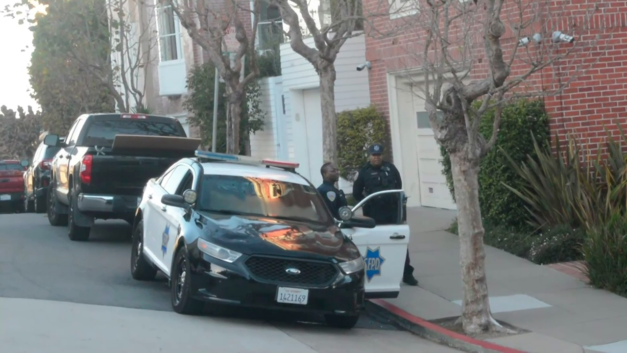 TMZ: дочь актера из «Бэтмена» и «Людей в черном» найдена мертвой в отеле