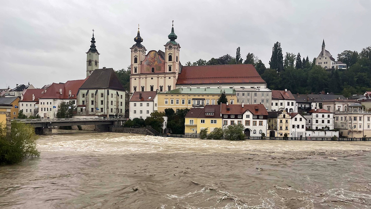 Премьер Чехии заявил об отказе выделять деньги Украине