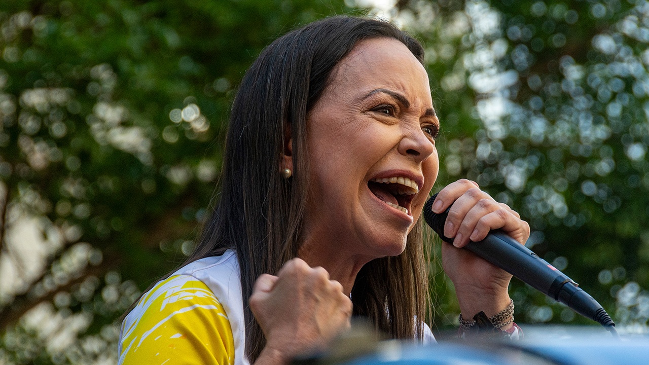 В Нобелевском комитете заявили, что Мачадо не сможет отдать Трампу премию мира