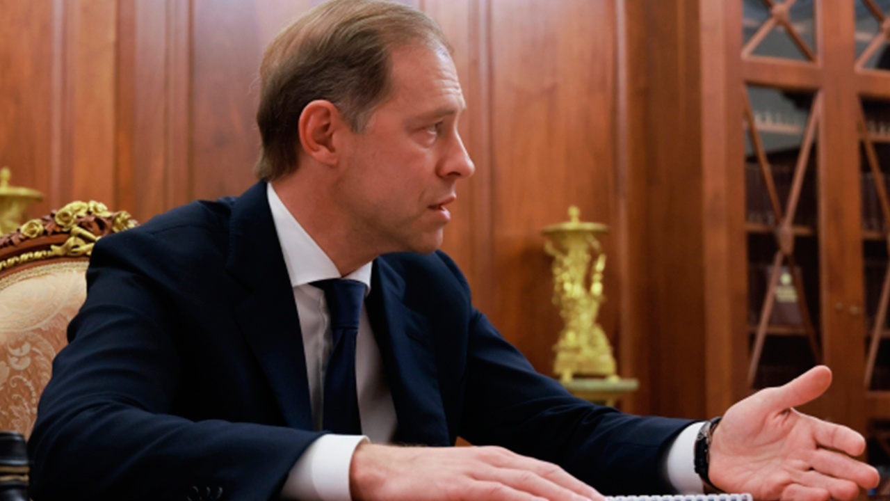 Мантуров: свыше 1 000 образцов военной техники апробировали в зоне СВО