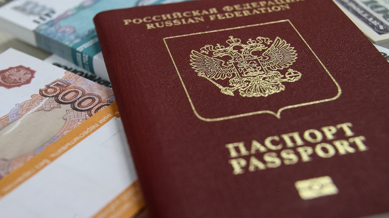 В Польшу с 1 апреля перестанут пропускать россиян с загранниками без биометрии