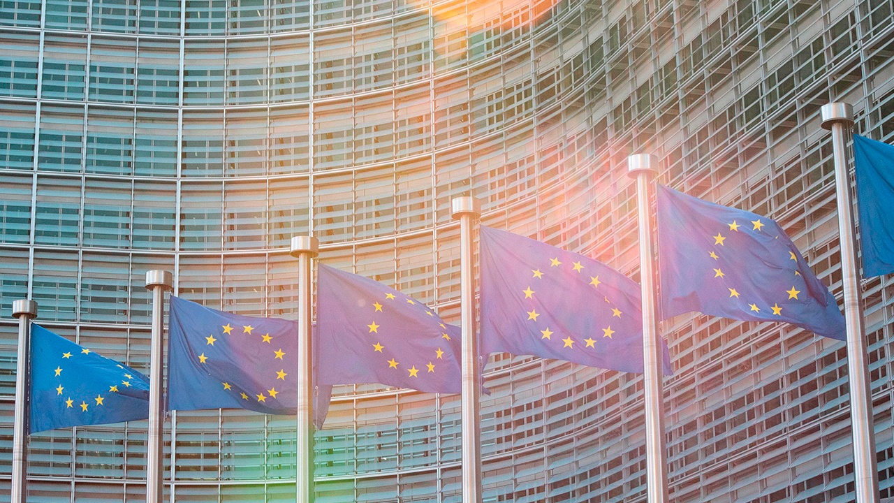 Послы ЕС соберутся на экстренное заседание в связи с введением пошлин США