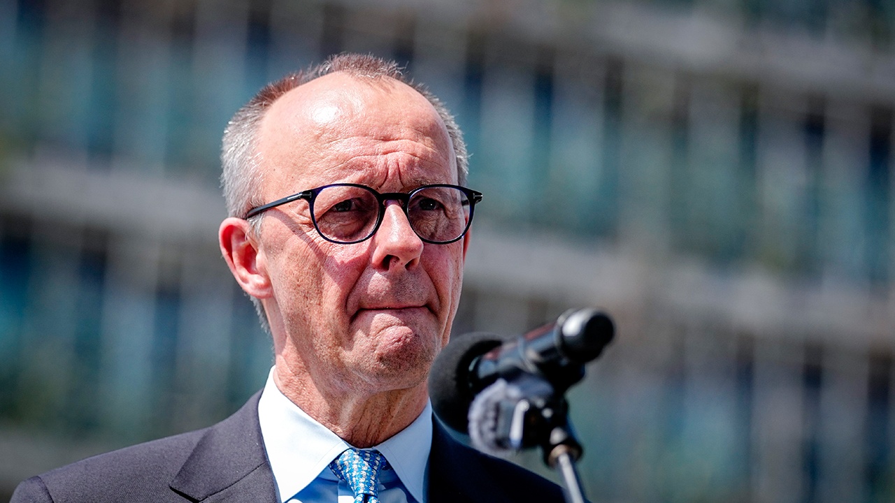 Мерц раскритиковал немцев за большое число взятых больничных