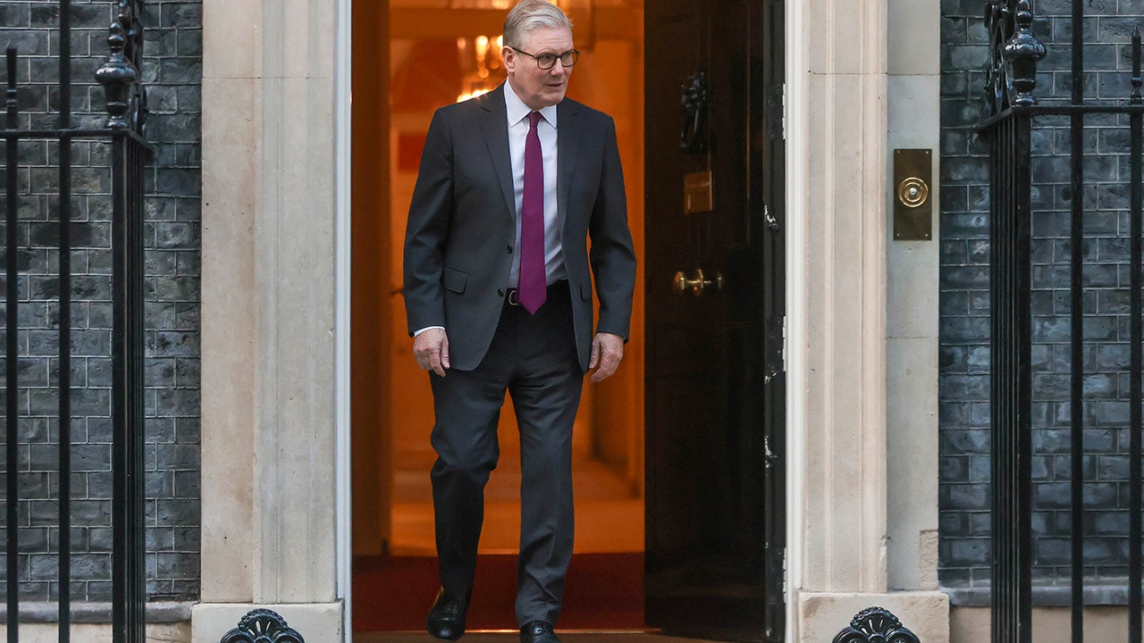 Стармер экстренно обратился к нации из-за ситуации с Гренландией