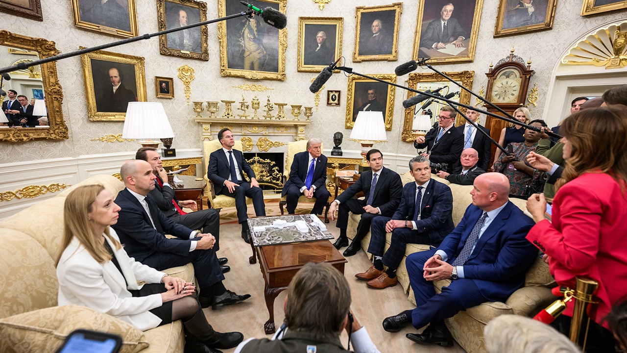 Трамп репостнул сообщение, что врагом США является НАТО, а не Россия