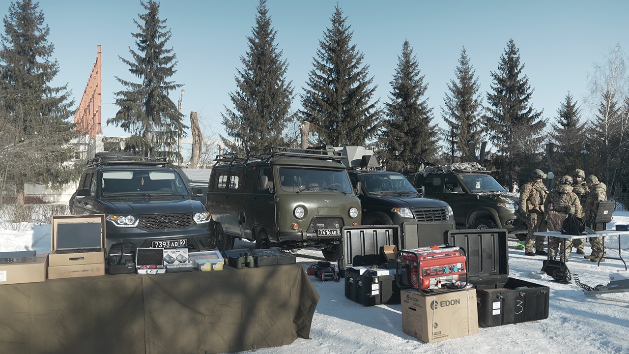 Бойцам бригады «БАРС-Курск» передали 88 автомобилей