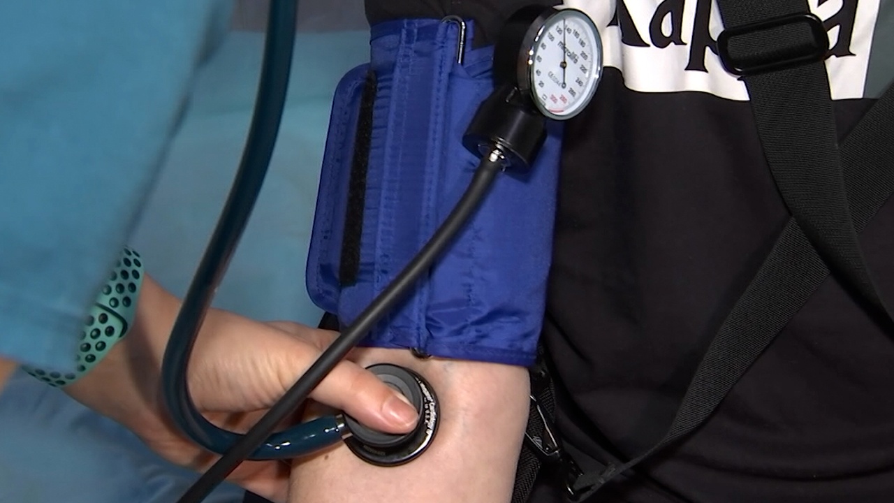 В Петербурге выписали пациента без пульса и со стальным сердцем в груди