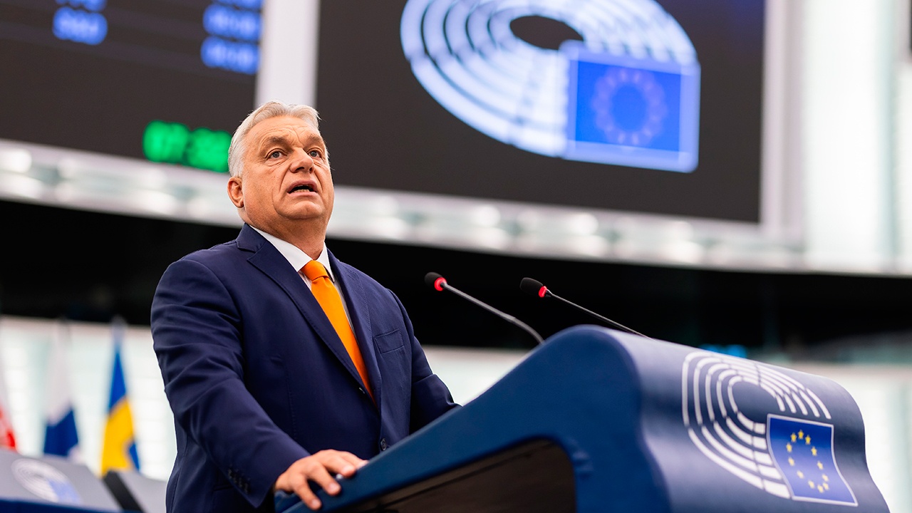 Орбан ответил Зеленскому на фразу о подзатыльнике в Давосе