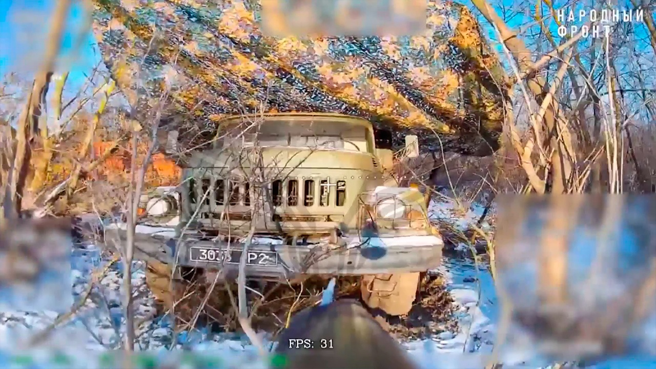 Дроноводы поразили укрытия и технику ВСУ на Сумском направлении