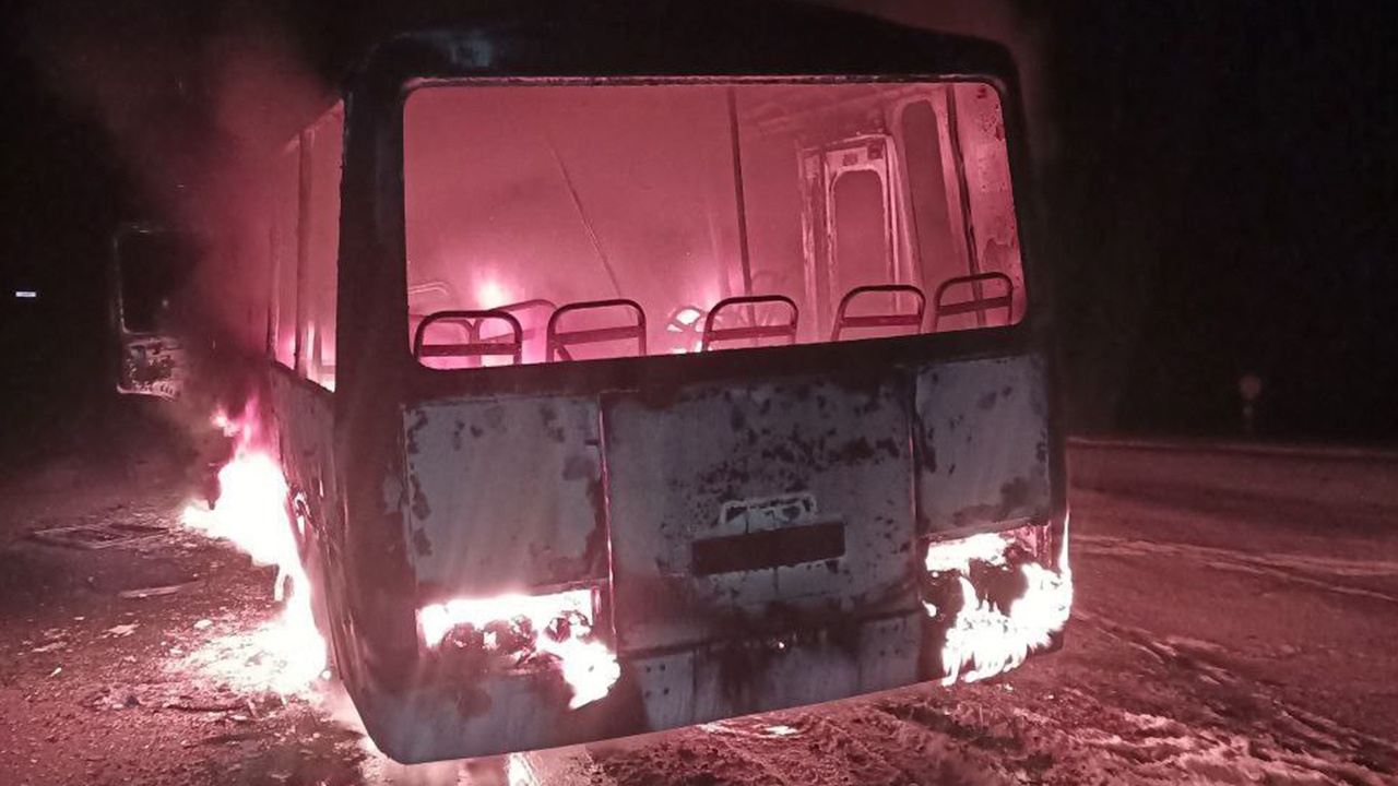 Пятеро ранены при атаке дрона ВСУ на автобус в Белгородской области