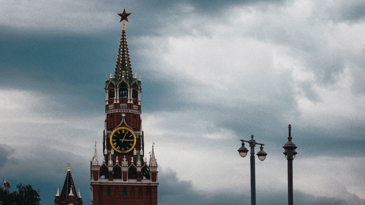 Кремль: украинские войска должны покинуть Донбасс