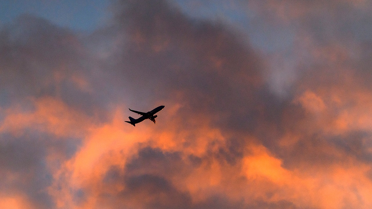 Летевший с Пхукета в Барнаул Boeing подал сигнал бедствия