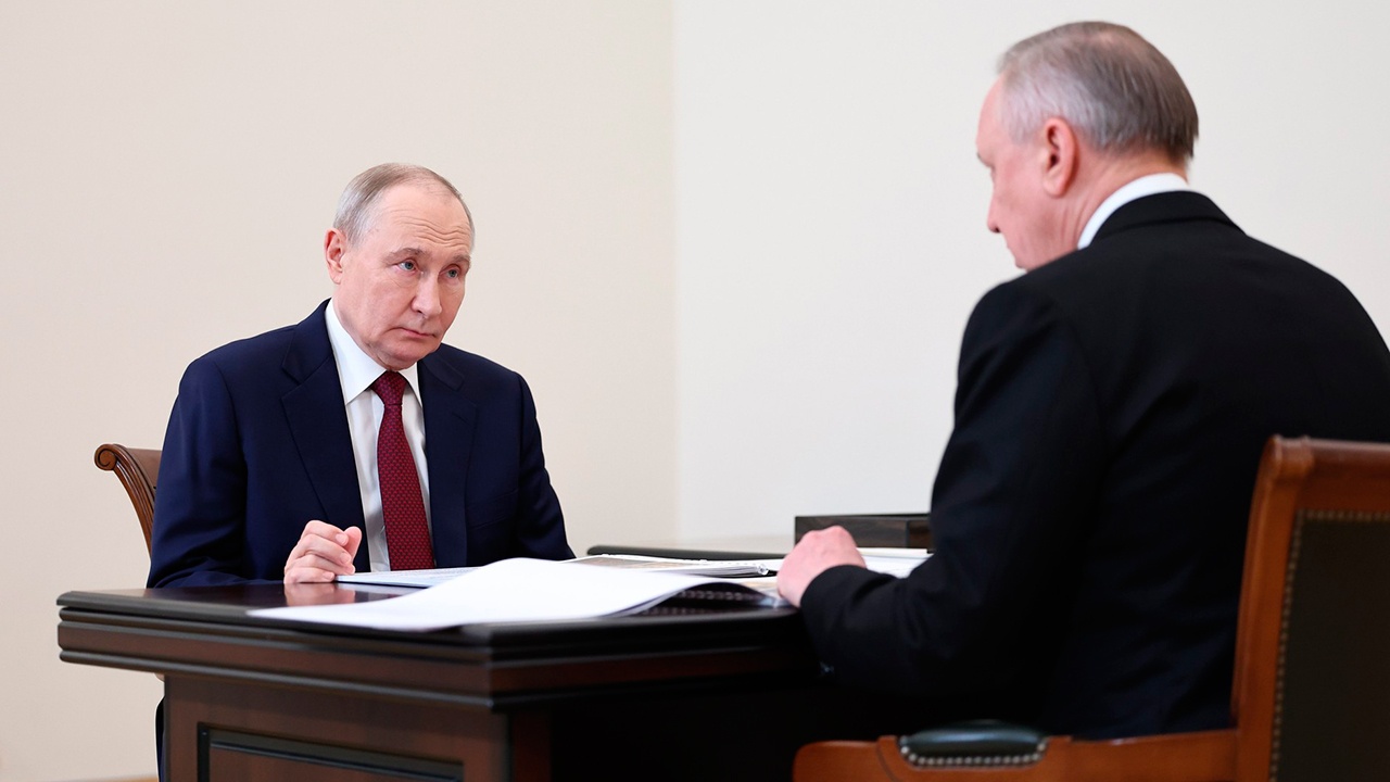 Путин провел встречу с губернатором Санкт-Петербурга Бегловым