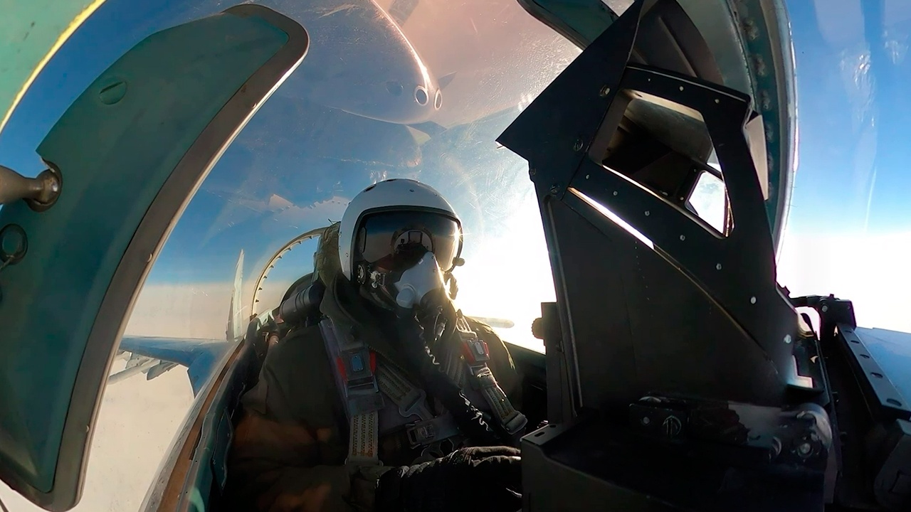 Экипаж Су-35С прикрыл авиацию, наносящую удары по боевикам в зоне СВО