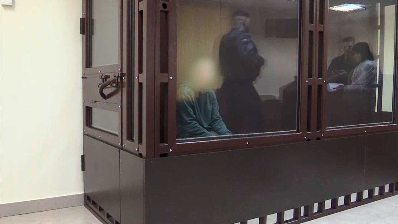 Подростка осудили на семь лет за подготовку поджога одного из зданий МО РФ