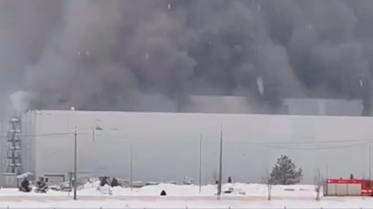 Пожар произошел на территории бывшего завода Volkswagen в Калуге