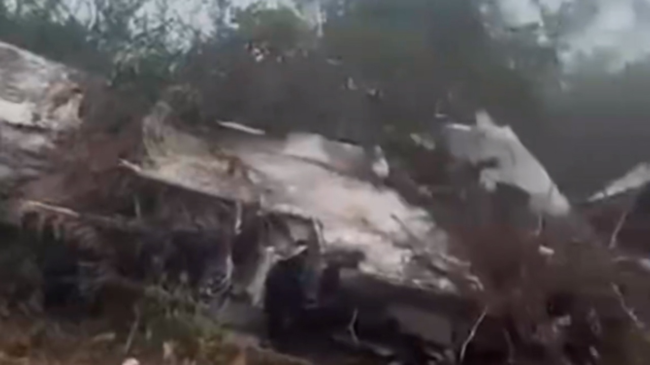 Самолет с 15 пассажирами упал на границе Колумбии и Венесуэлы