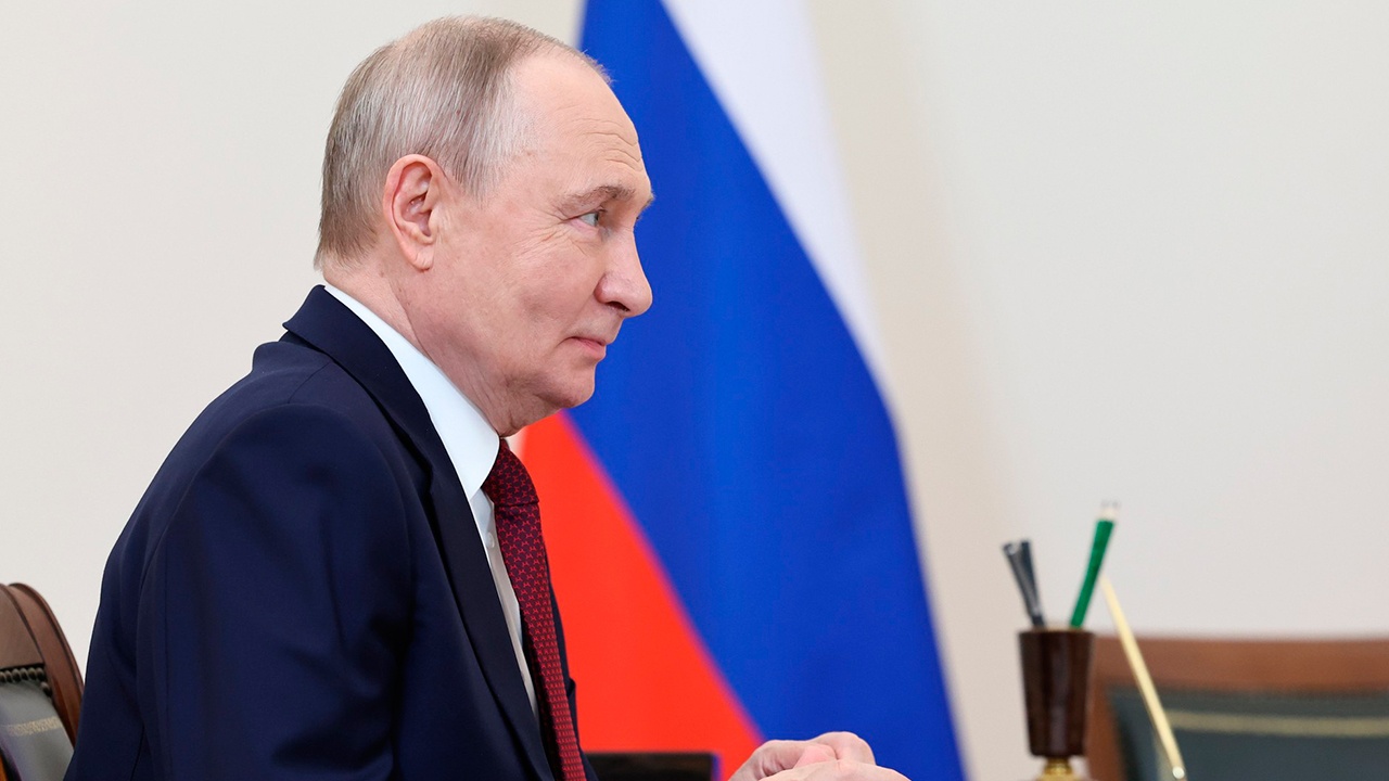 Путин принял в Кремле секретаря Совбеза Ирана