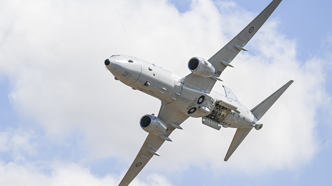 Противолодочный патрульный самолет ВВС США засекли в небе недалеко от Ирана