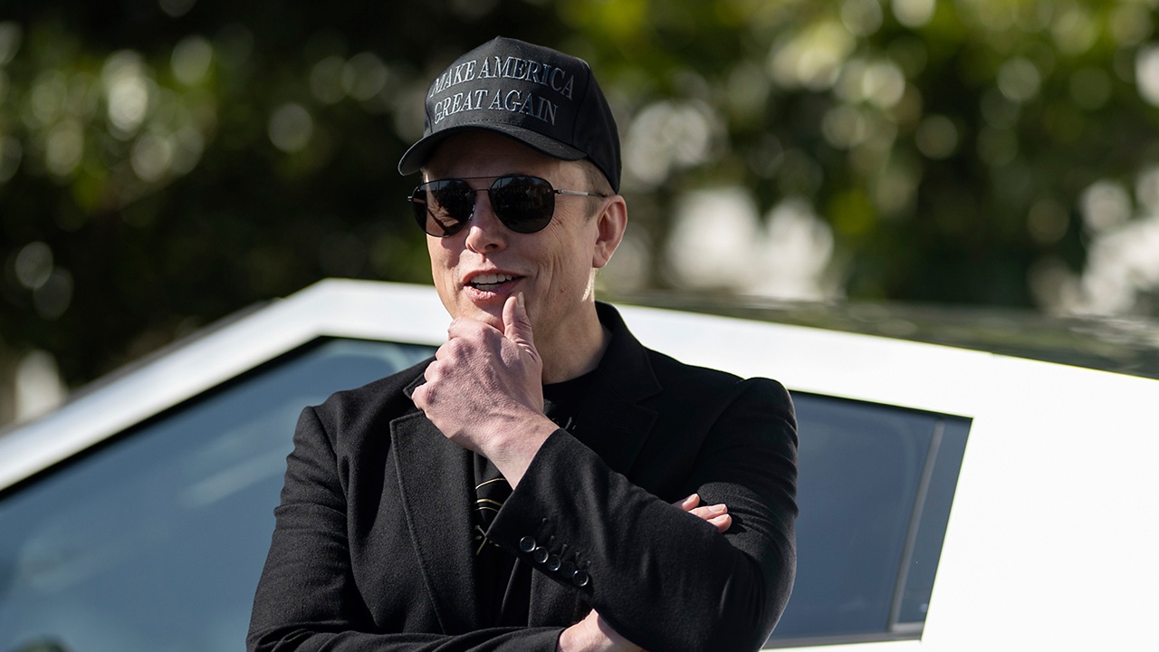 Эпштейн переписывался с Маском уже после того, как был осужден