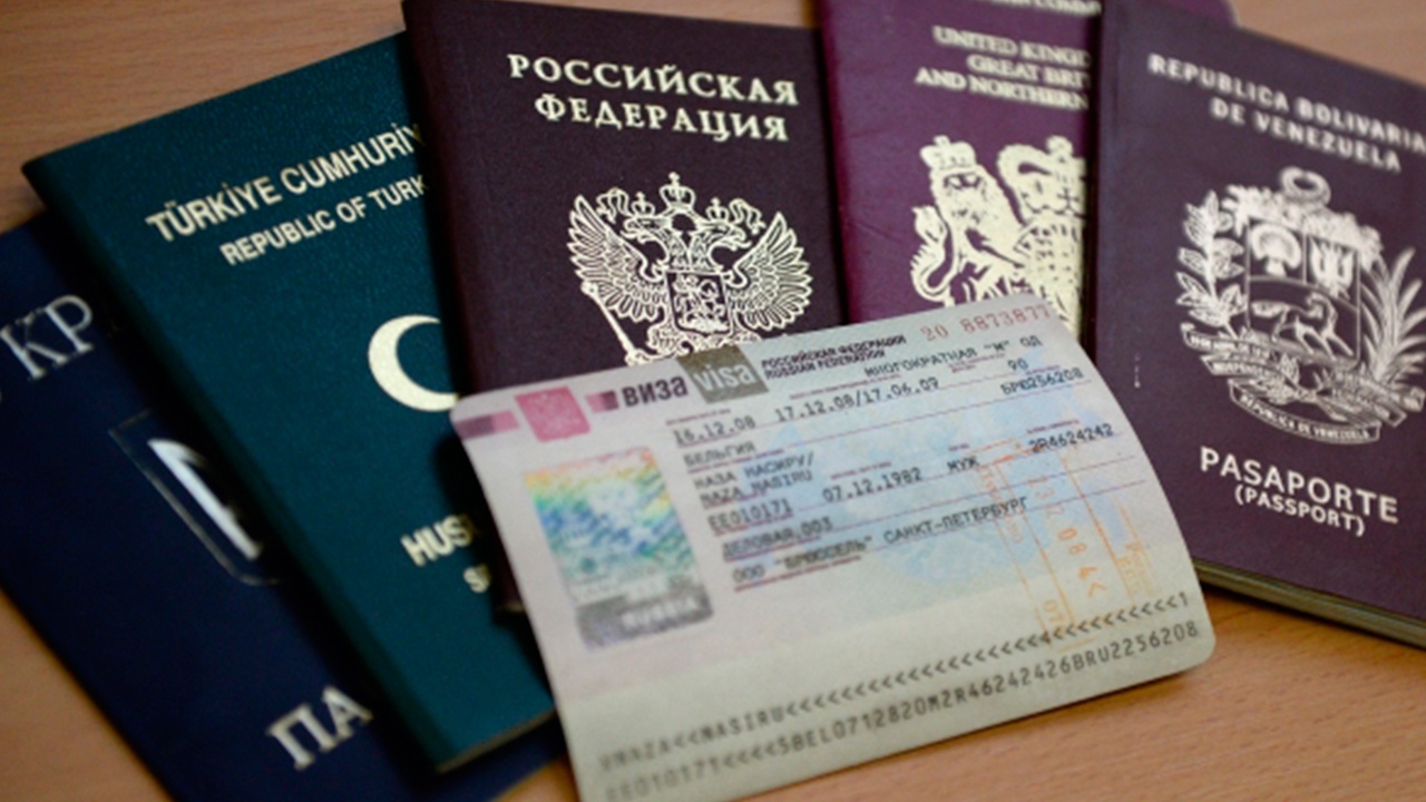 В МВД рассказали, как отличить ИИ-подделку от подлинных документов