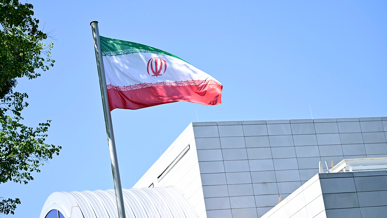 Иранские власти потребовали высылки военных атташе стран ЕС из страны