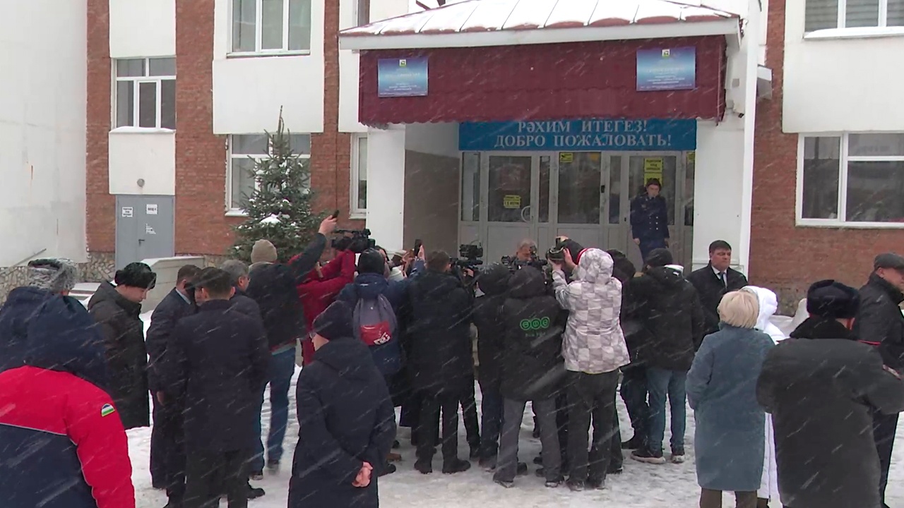 Хабиров пообещал уволить руководство гимназии, если девятиклассника буллили