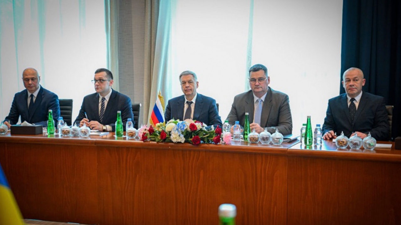 Опубликованы кадры с переговоров России, США и Украины в Абу-Даби