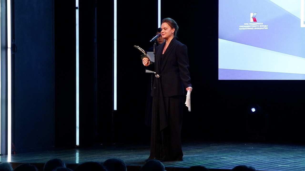 Цивилева наградила бойца ВС РФ за повесть о событиях в зоне спецоперации