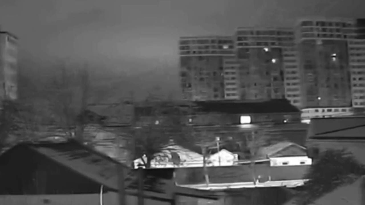 Жители Новороссийска показали последствия землетрясения