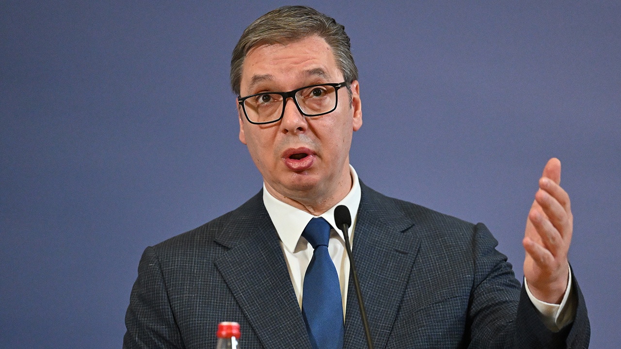 N1: созданные нейросетью доклады правительства вызвали гнев у Вучича