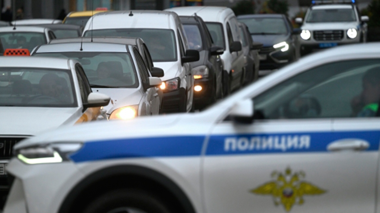 В МВД опровергли факт взрыва автомобиля на парковке в Москве