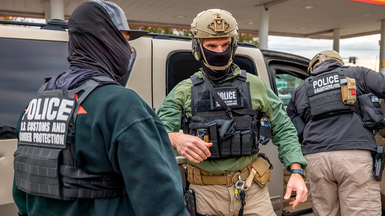 В Штатах агент ICE задержал украинца и пожелал России победы