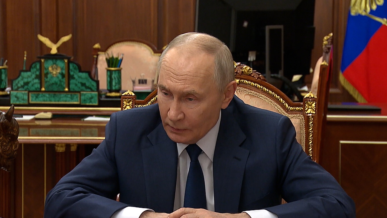 Путин поблагодарил регионы за поддержку участников СВО и их семей