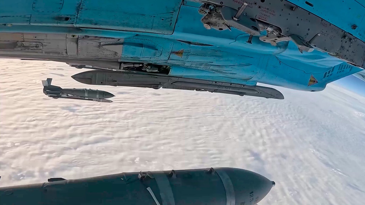 Су-34 лишил ВСУ поддержки с воздуха, уничтожив пункт управления дронами