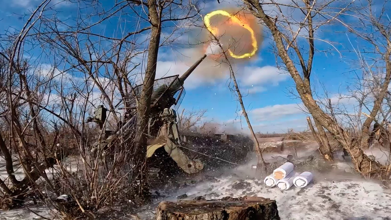 Расчеты самоходок «Малка» разрушили укрепления боевиков в зоне СВО