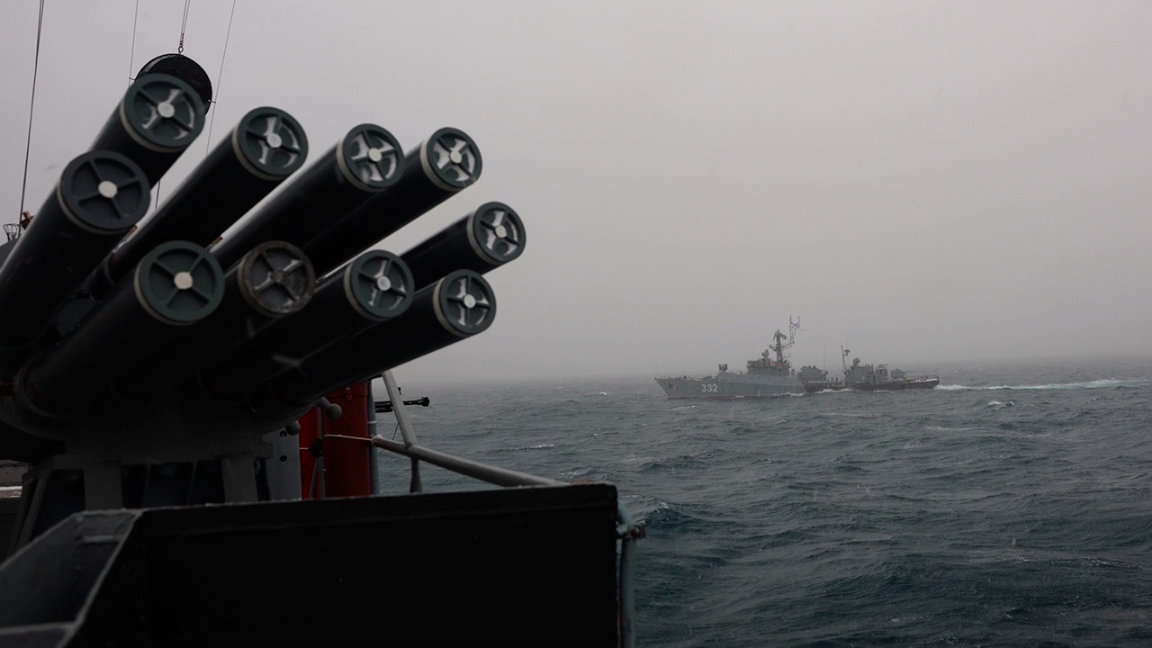 Моряки ТОФ атаковали торпедами субмарину «противника» в Авачинском заливе