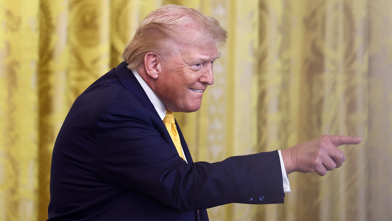 Трамп поручил Пентагону рассекретить информацию об НЛО