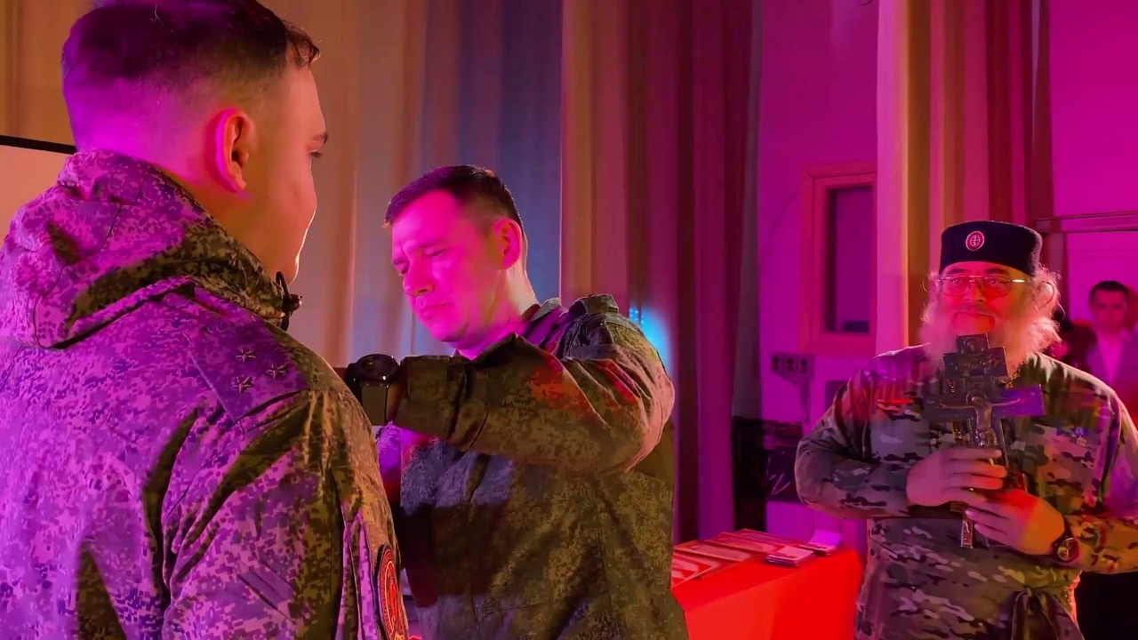 В зоне СВО наградили отличившихся бойцов группировки войск «Центр»