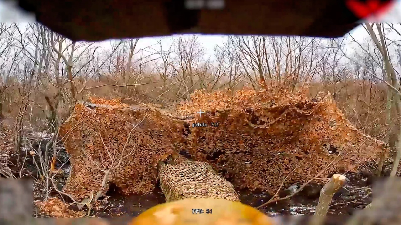 Расчеты FPV-дронов уничтожили «Богдану» и М777 в зоне СВО