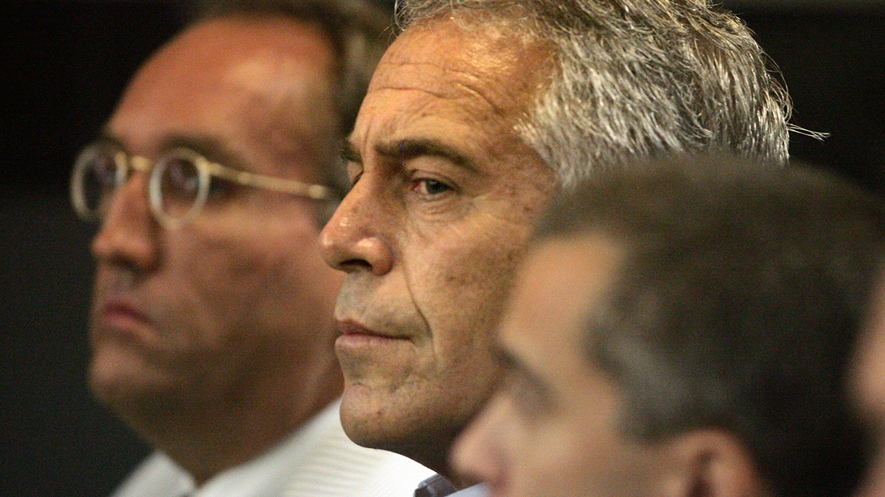 Эпштейн 17 раз был в Белом доме в президентский срок Клинтона