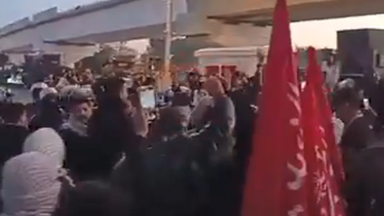 В Багдаде люди вышли на протесты из-за ударов США по Ирану