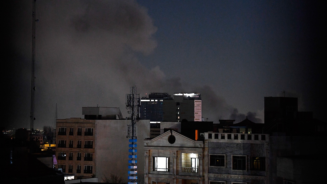 В результате американо-израильских обстрелов Тегерана пострадал офис RT