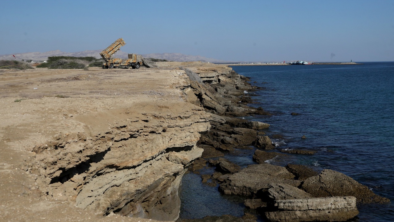 КСИР: Ормузский пролив закрыт для судов США, Израиля и стран Европы