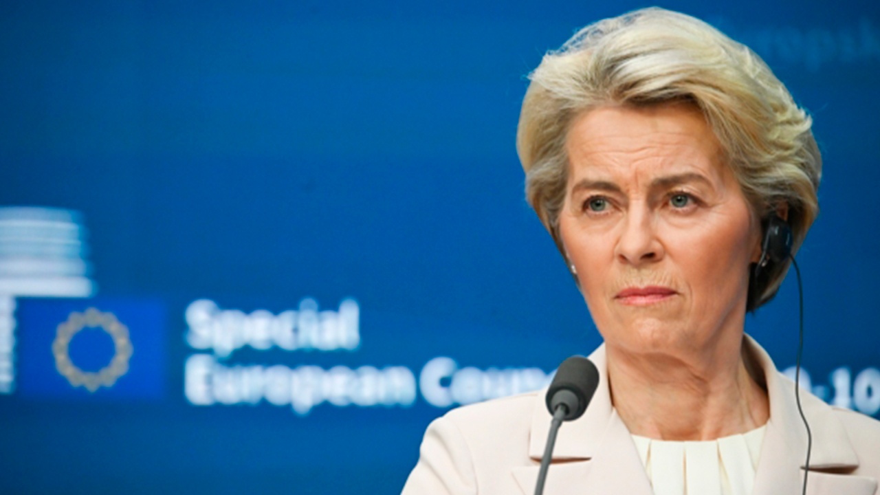 Дмитриев назвал фон дер Ляйен убийцей экономики