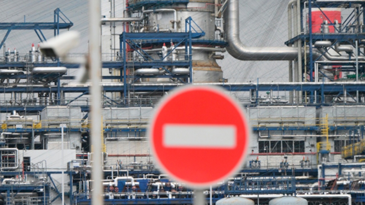 Названо условие роста цены за баррель нефти Brent до $120