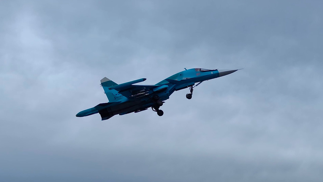 Су-34 поразил личный состав и пункт управления дронами ВСУ